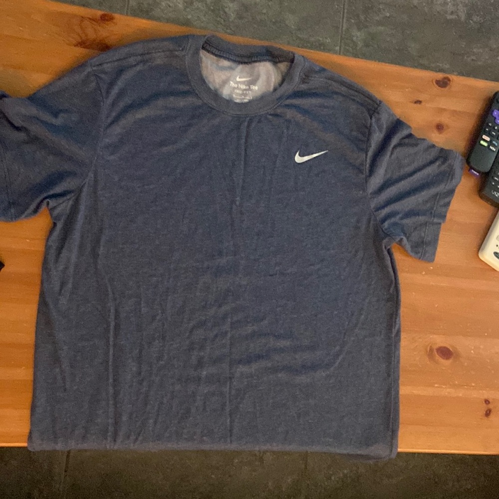 Nike shirt never worn